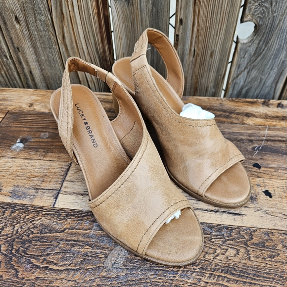 Lucky Brand Tan Peep-Toe Slingback Wedge Heels Size  6 - Picture 3 of 16